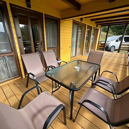 Forest House Apartment