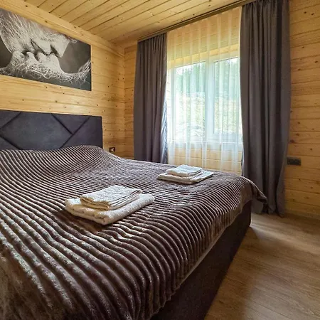 Forest House Apartament *
